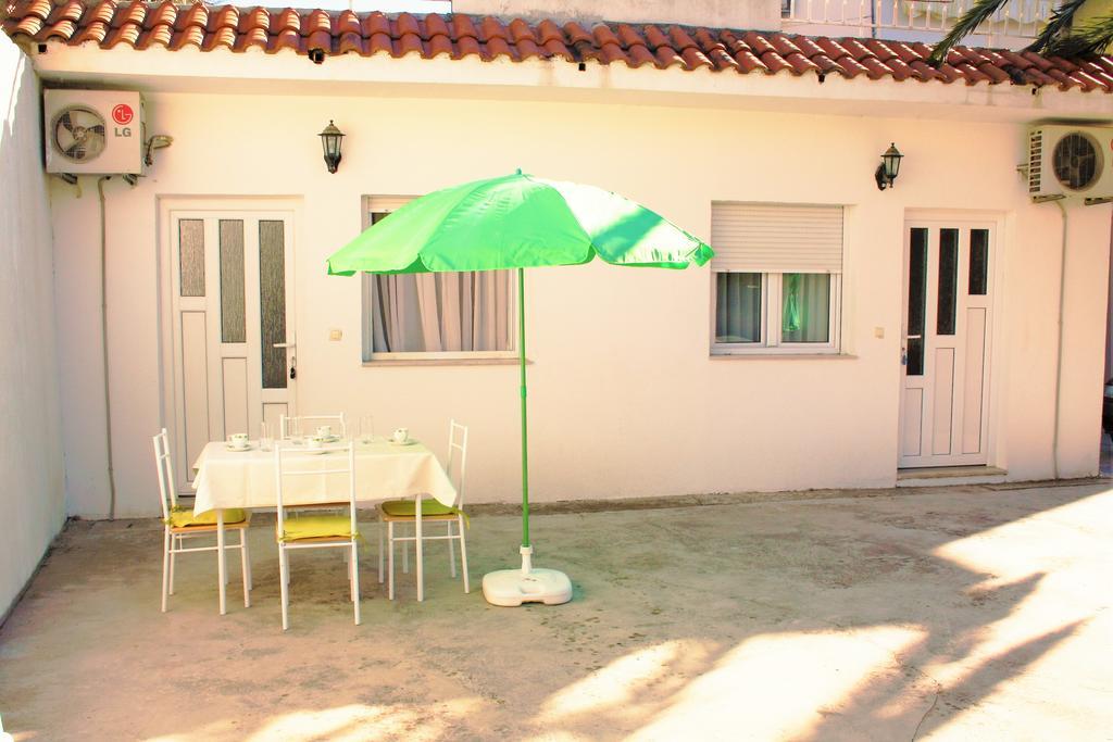 Adria Apartments Stobreč Buitenkant foto
