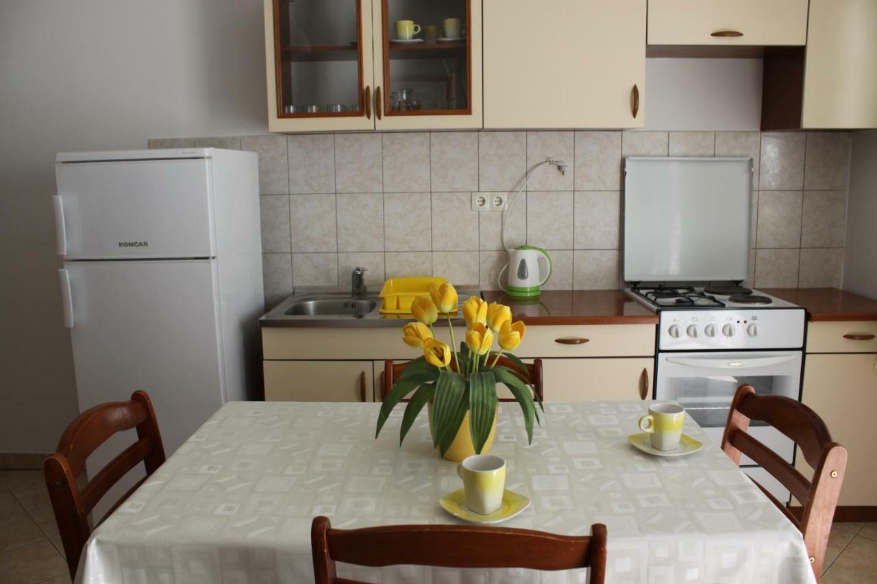 Adria Apartments Stobreč Buitenkant foto