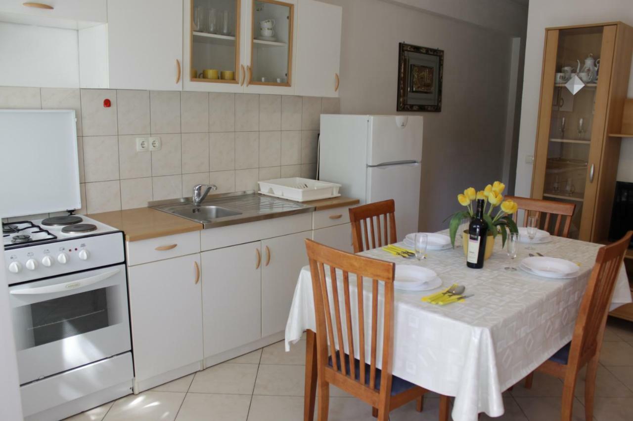 Adria Apartments Stobreč Buitenkant foto