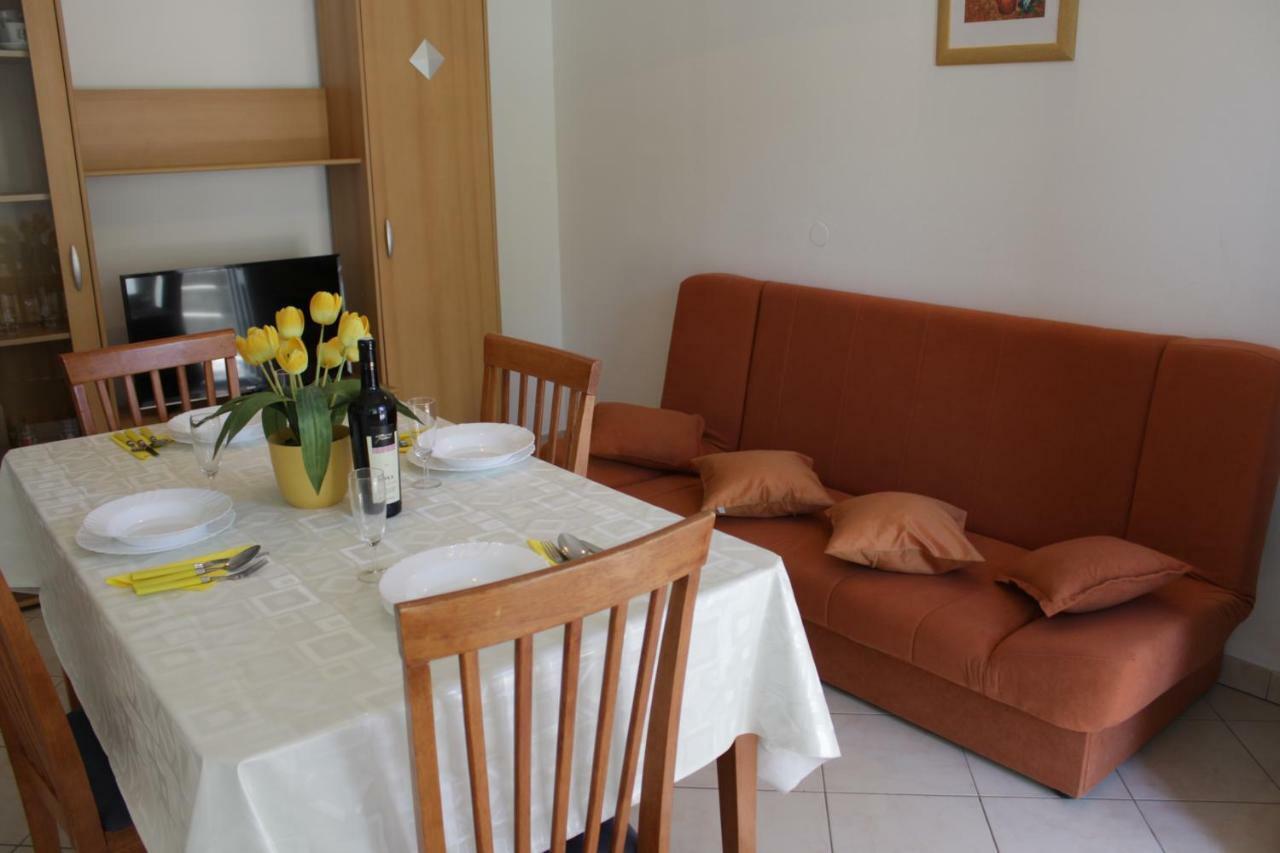 Adria Apartments Stobreč Buitenkant foto