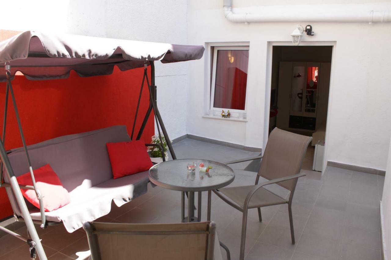 Adria Apartments Stobreč Buitenkant foto