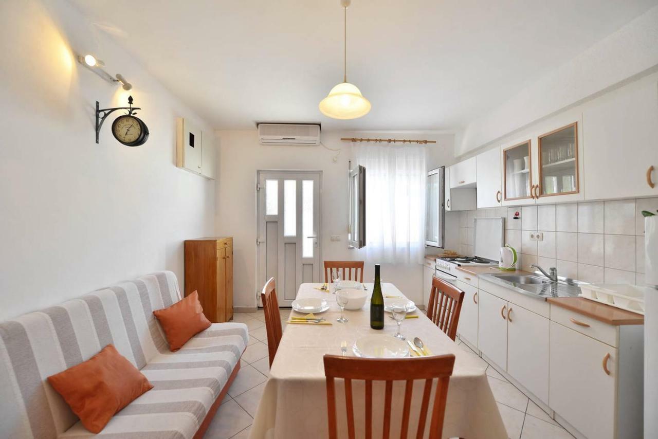 Adria Apartments Stobreč Buitenkant foto